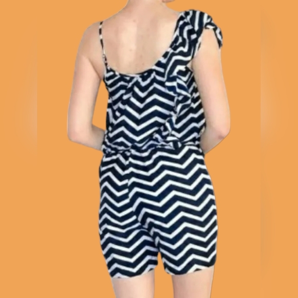 Envy Me Navy and White Chevron Striped Romper W/Ruffle Sz. MED - Picture 2 of 8